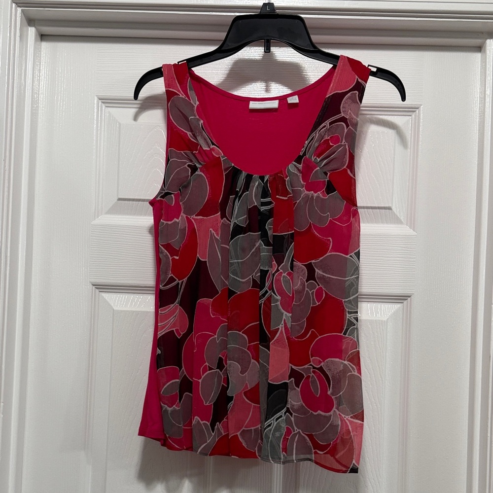 New York & Company Red, Pink, Grey & Black Floral Blouse - Size Medium